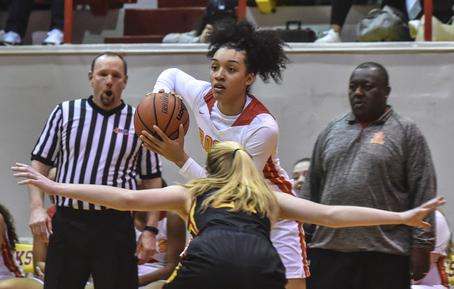 012719-mda-spt-ri-bball-15.jpg